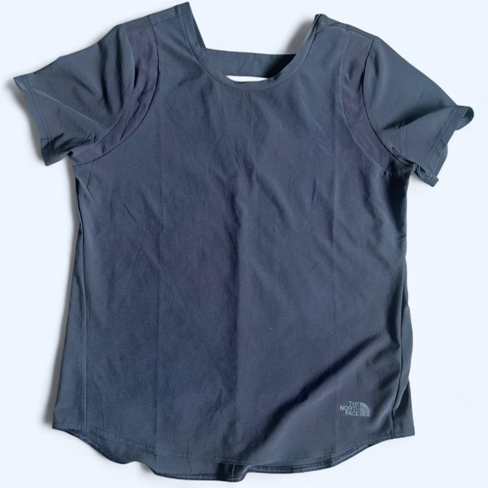 North face medium women's shirt lightweight athletic black